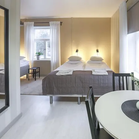 Hotel Merikruunu *